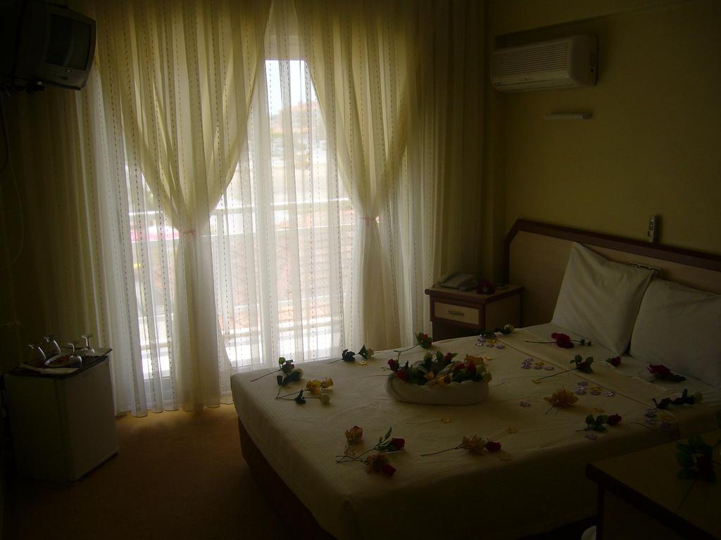 Sirin Villa Çeşme Exterior foto